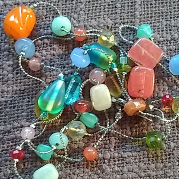 Lia Sophia Beaded Necklace Beautiful Colo - Picture 2 of 3